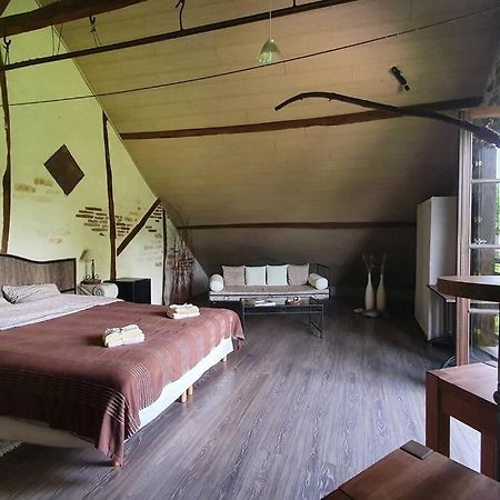 Unique Room With Great View In A Former Old Barn Troche 外观 照片