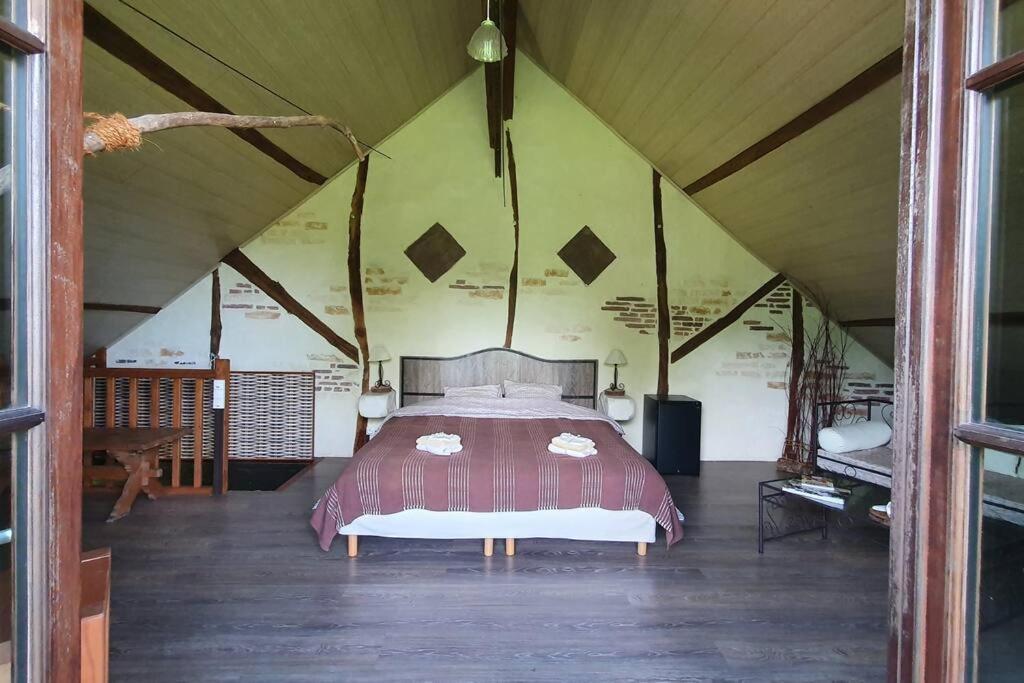 Unique Room With Great View In A Former Old Barn Troche 外观 照片