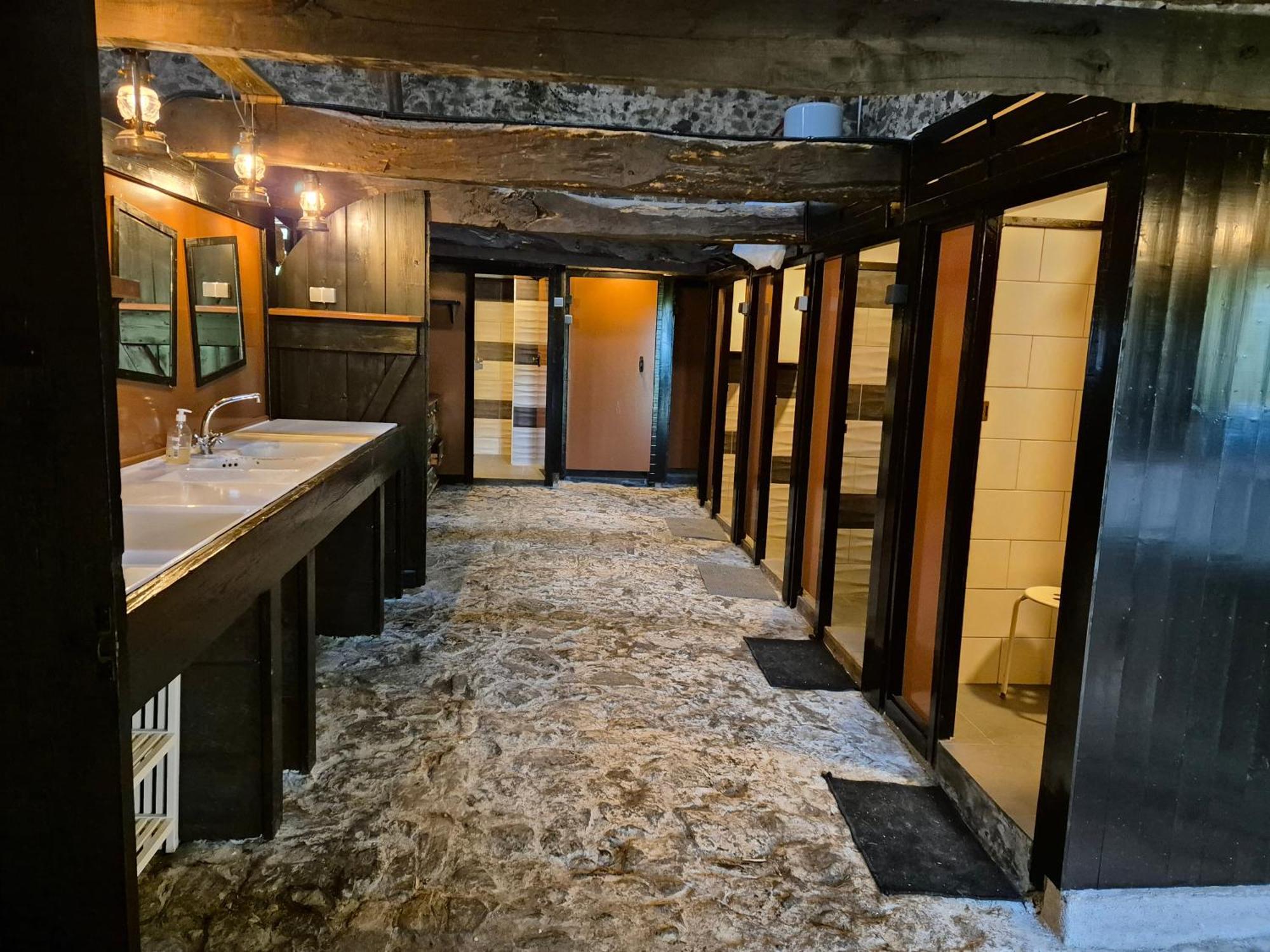 Unique Room With Great View In A Former Old Barn Troche 外观 照片